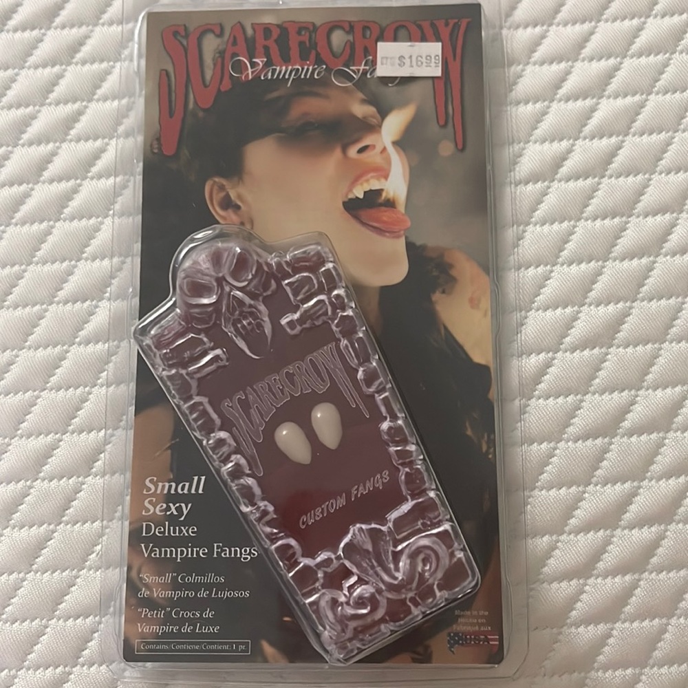 Vampire fangs